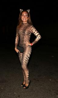 Nikki Sanderson feet photo thumbnail