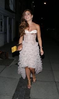 Nikki Sanderson feet photo thumbnail