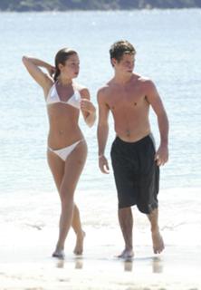 Nikki Sanderson feet photo thumbnail