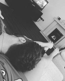 Nikki Sanderson feet photo thumbnail