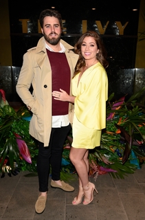 Nikki Sanderson feet photo thumbnail