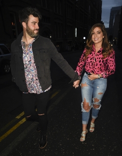 Nikki Sanderson feet photo thumbnail