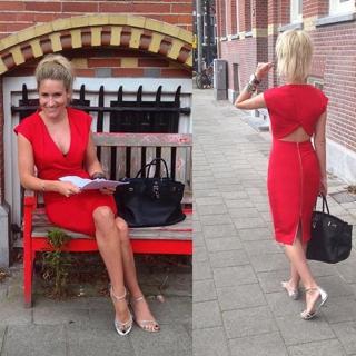 Nikkie Plessen feet photo thumbnail