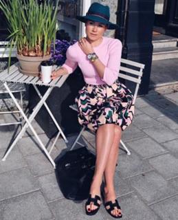 Nikkie Plessen feet photo thumbnail