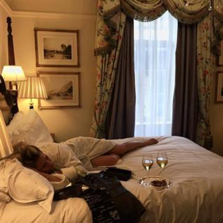 Nikkie Plessen feet photo thumbnail