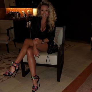 Nikkie Plessen feet photo thumbnail