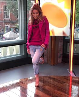 Nikkie Plessen feet photo thumbnail