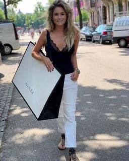 Nikkie Plessen feet photo thumbnail