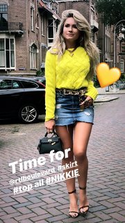 Nikkie Plessen feet photo thumbnail