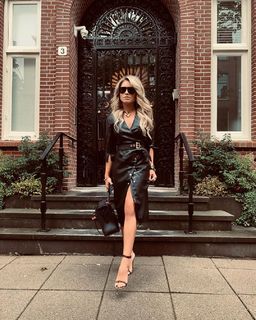 Nikkie Plessen feet photo thumbnail