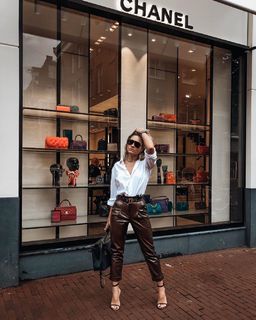 Nikkie Plessen feet photo thumbnail