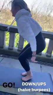 Nikkie Plessen feet photo thumbnail