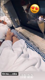 Nikkie Plessen feet photo thumbnail