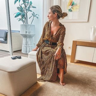 Nikkie Plessen feet photo thumbnail