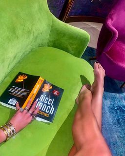 Nikkie Plessen feet photo thumbnail