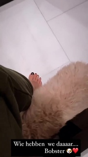 Nikkie Plessen feet photo thumbnail