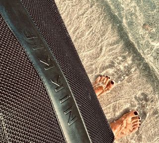 Nikkie Plessen feet photo thumbnail