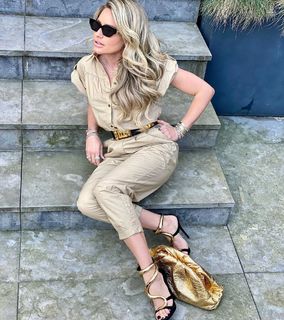 Nikkie Plessen feet photo thumbnail