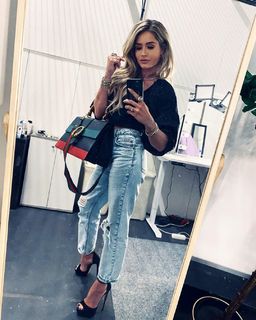 Nikkie Plessen feet photo thumbnail