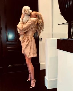 Nikkie Plessen feet photo thumbnail