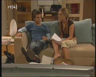 Nikkie Plessen feet photo thumbnail
