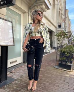Nikkie Plessen feet photo thumbnail