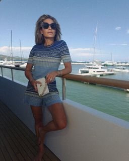 Nikkie Plessen feet photo thumbnail