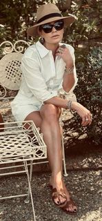 Nikkie Plessen feet photo thumbnail