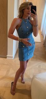 Nikkie Plessen feet photo thumbnail