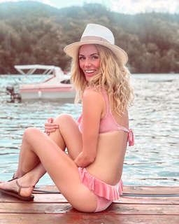 Nikol Moravcová feet photo 19