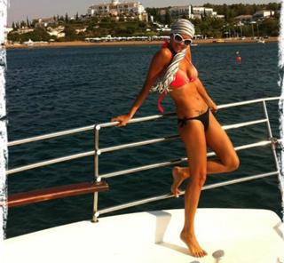 Nikoleta Karra feet photo 4
