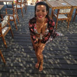 Nikoletta Ralli feet photo thumbnail