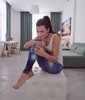 Nikoletta Ralli feet photo thumbnail