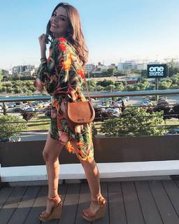 Nikoletta Ralli feet photo thumbnail