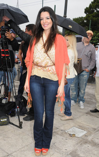 Nikoletta Ralli feet photo thumbnail