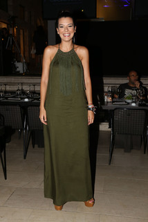 Nikoletta Ralli feet photo thumbnail