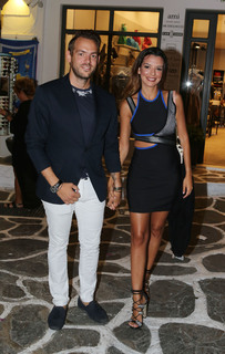 Nikoletta Ralli feet photo thumbnail