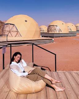 Nikoletta Ralli feet photo thumbnail