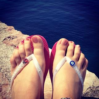 Nikoletta Ralli feet photo thumbnail