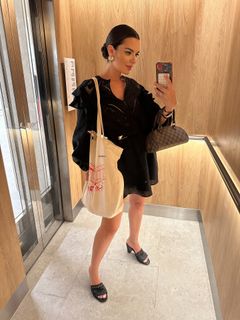 Nikoletta Ralli feet photo thumbnail