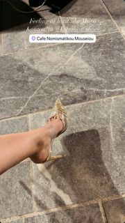 Nikoletta Ralli feet photo thumbnail
