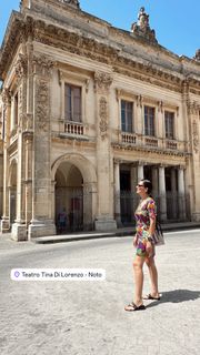 Nikoletta Ralli feet photo thumbnail