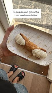 Nikoletta Ralli feet photo thumbnail