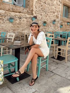 Nikoletta Ralli feet photo thumbnail