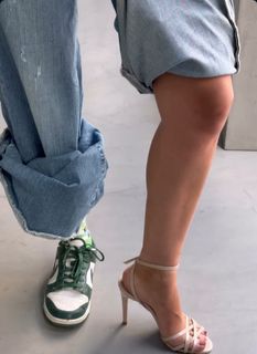 Nikoletta Ralli feet photo thumbnail