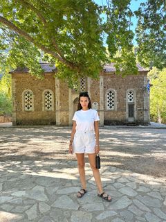 Nikoletta Ralli feet photo thumbnail