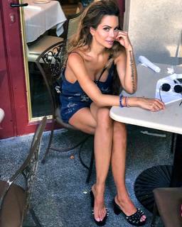 Nikolina Pišek feet photo 4