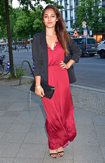 Nilam Farooq feet photo 1