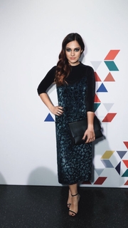 Nilam Farooq feet photo 3