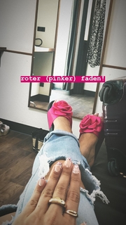 Nilam Farooq feet photo 18